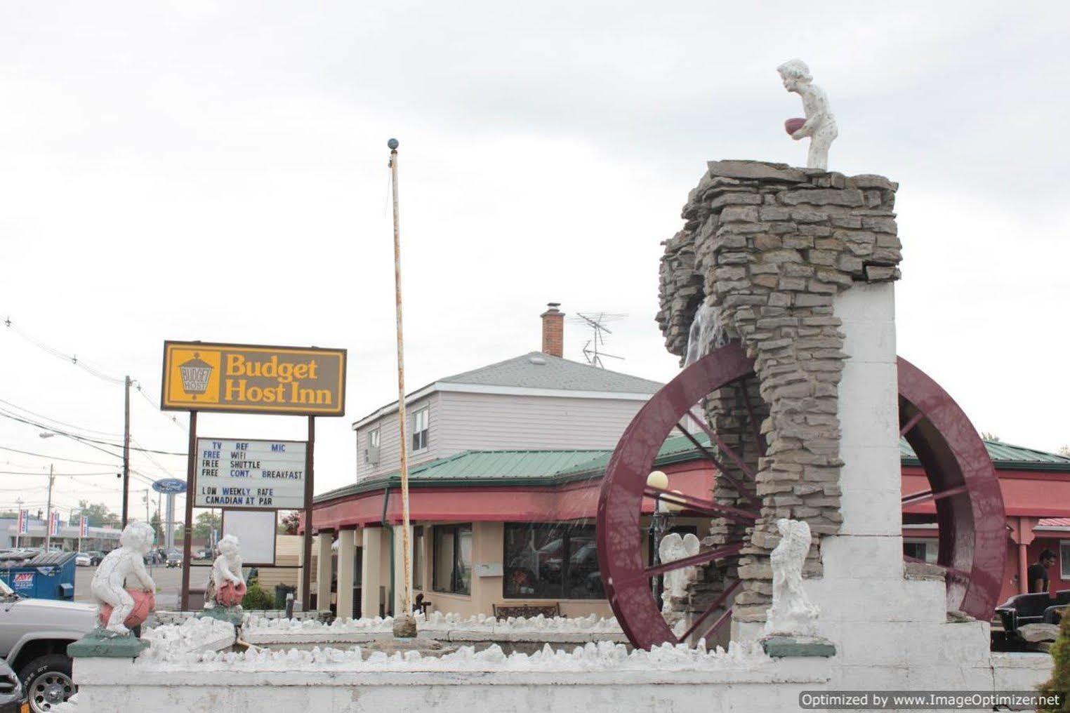 Woodland Inn Niagara Falls Exterior photo